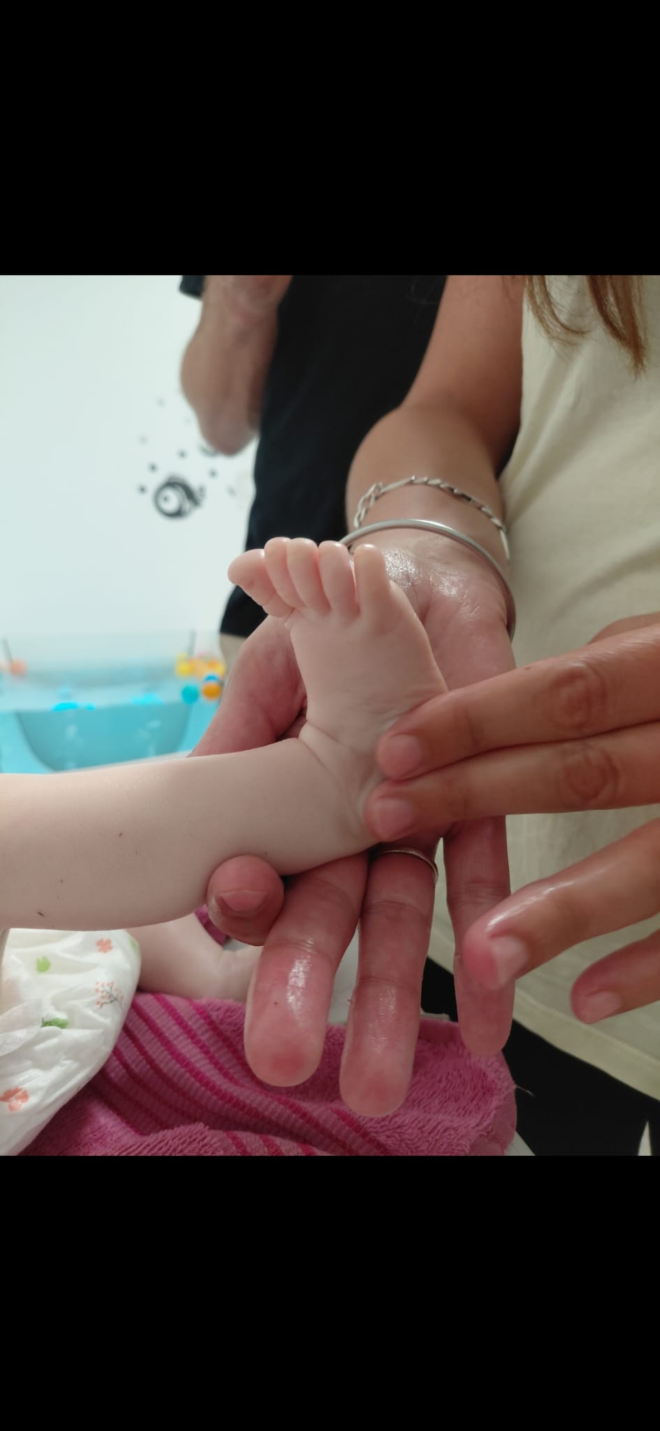 Massage bébé au Centre Hinatea, à Pollestres près de Perpignan